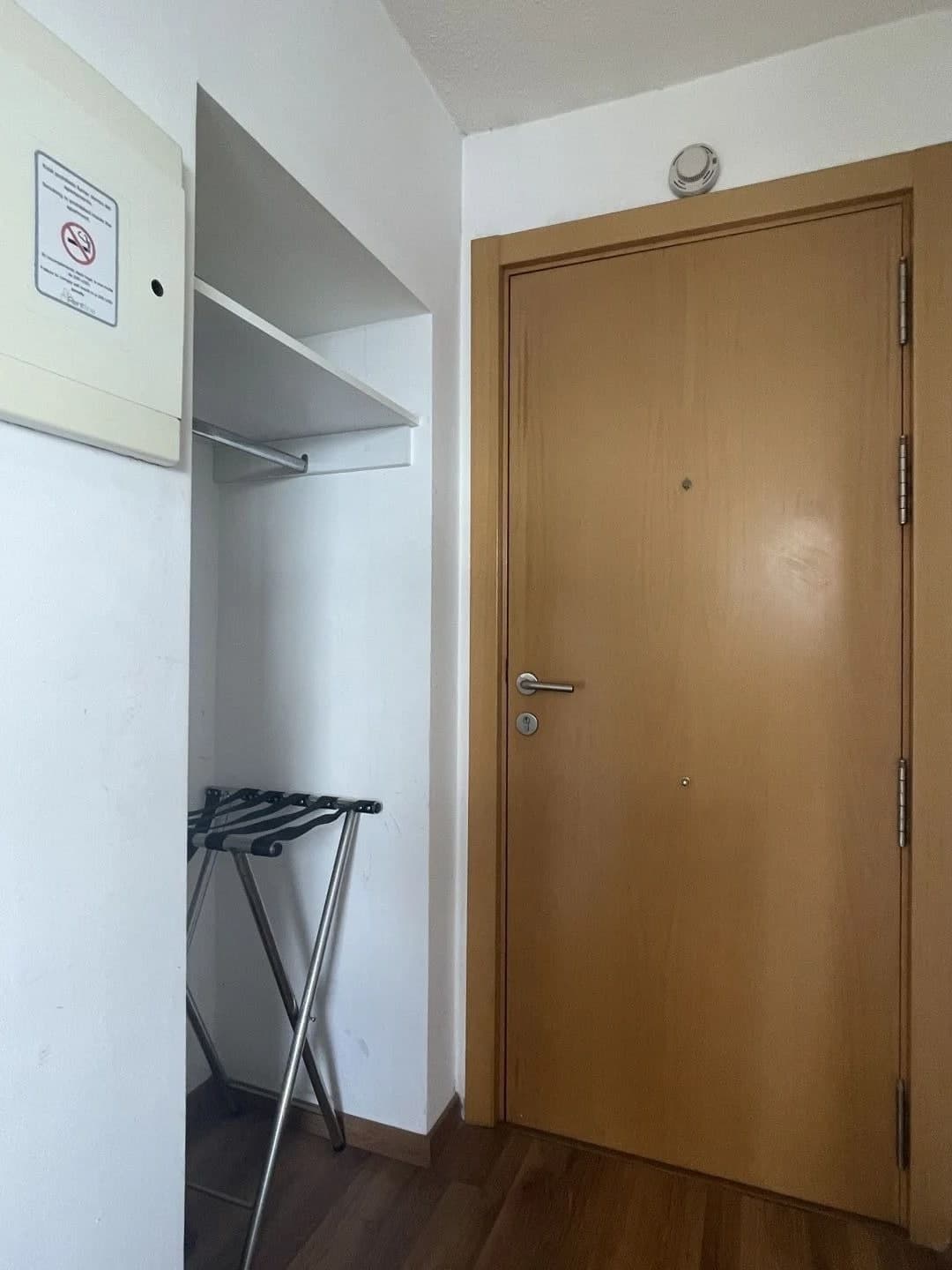 Venta Apartamento De Un Dormitorio Con Renta En Piso 12, Cordón. - Vista 4