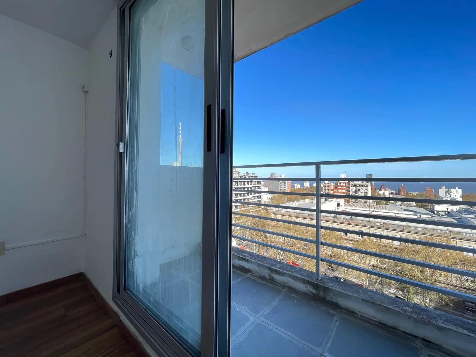 Alquiler apartamento 1 dormitorio Cordón | A pasos de Av. 18 de julio con vista al mar