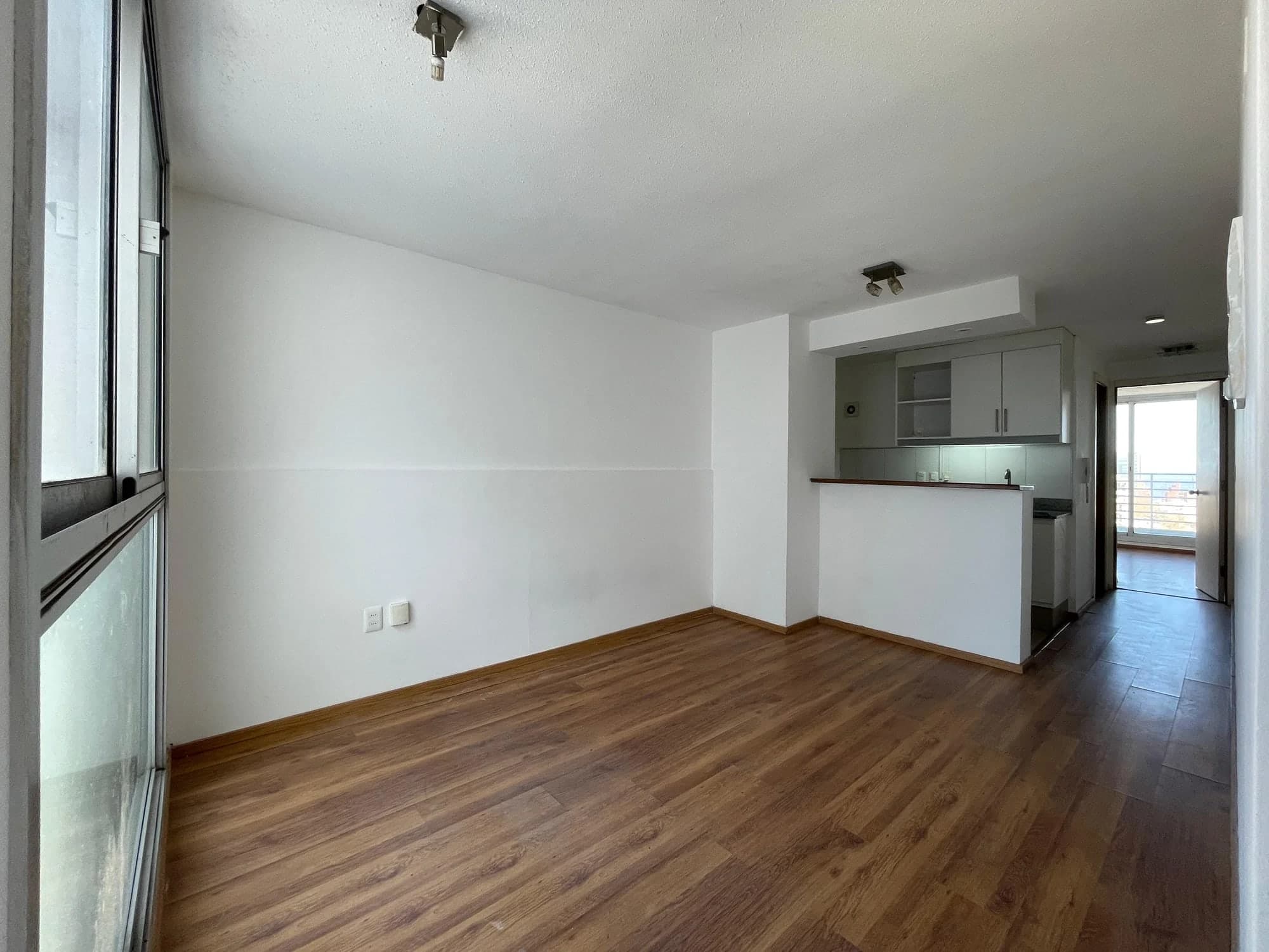 Alquiler apartamento 1 dormitorio Cordón | A pasos de Av. 18 de julio con vista al mar - Vista 2